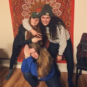 Meet your Posher, Caitlin